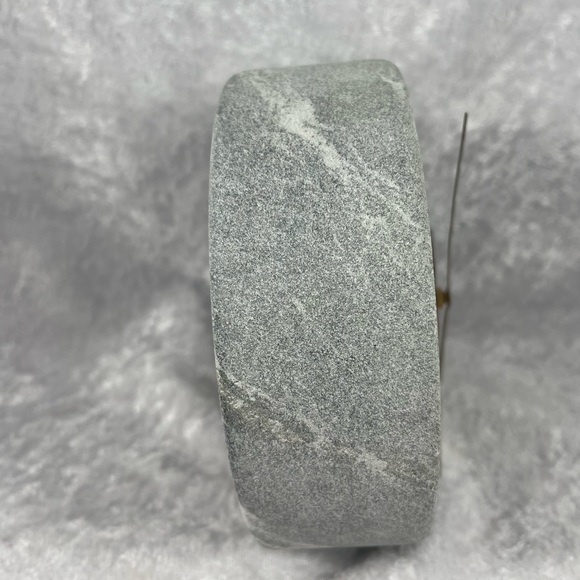 Handcrafted Inuit Soapstone Clock - Picture 2 of 6